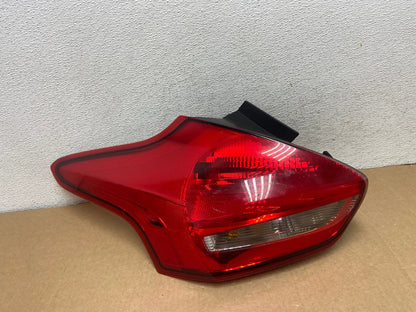 2015 to 2018 Ford Focus Tail Light Hatchback Left Driver LH Side AG1971 LK0