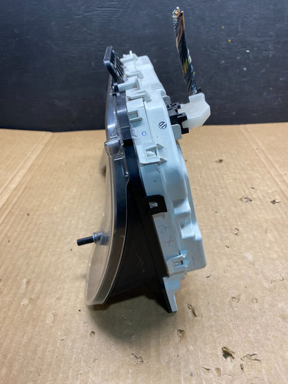 2011 Ford E150 E250 E350 VAN Gauge Speedometer Cluster H8099 DG14