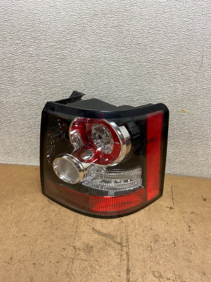 2010 - 2011 Land Rover Range Rover Sport Right Passenger Tail Light Oem X8997 DW0