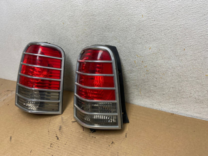 2005 2006 2007 Mercury Mariner Left + Right Set Tail Lights AH4199 LK2