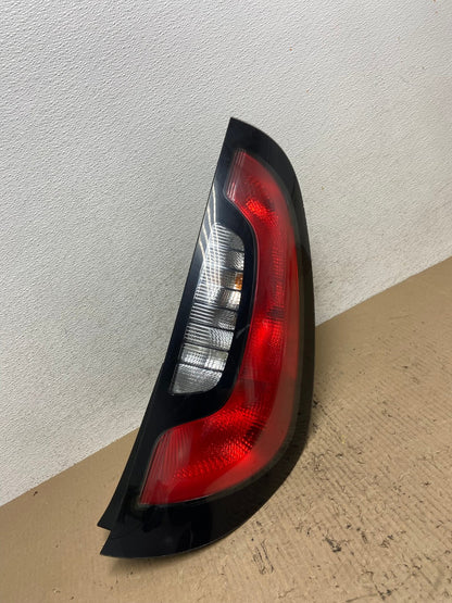 2014 to 2019 Kia Soul Right Passenger Rh Side Tail Light AF7021 LK2