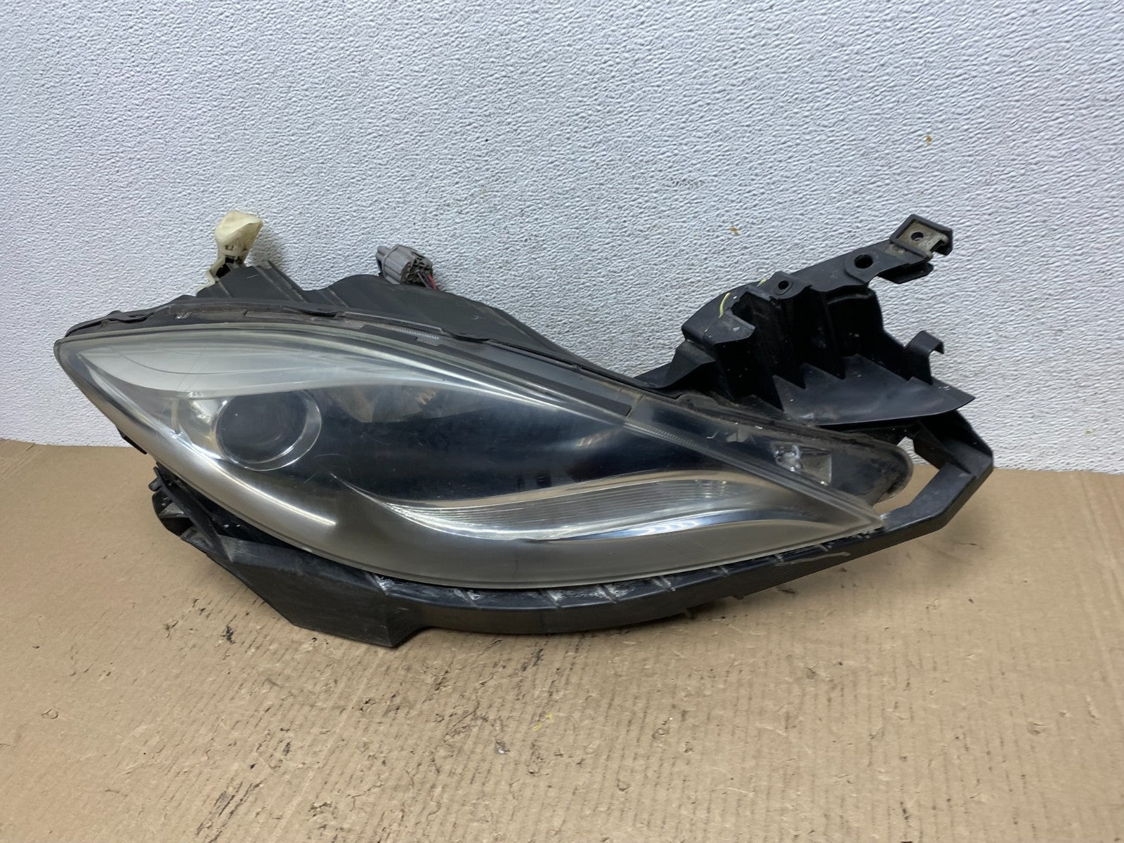 2011 - 2013 Mazda 6 Right Passenger RH Side Halogen Headlight AF6064 DW1