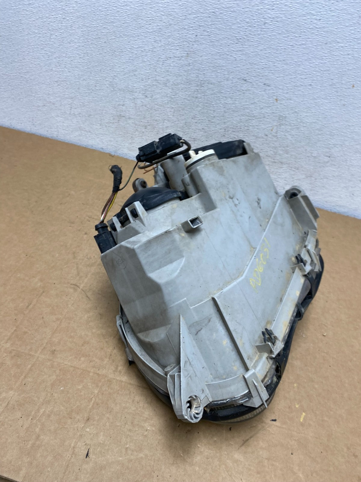 2001 - 2004 Mercedes-Benz C Class Halogen Right Passenger Headlight AD60318