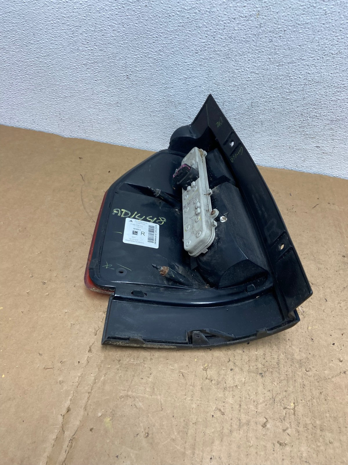 2002-2009 GMC Envoy Right Passenger RH Side Tail Light AD1448 LK6