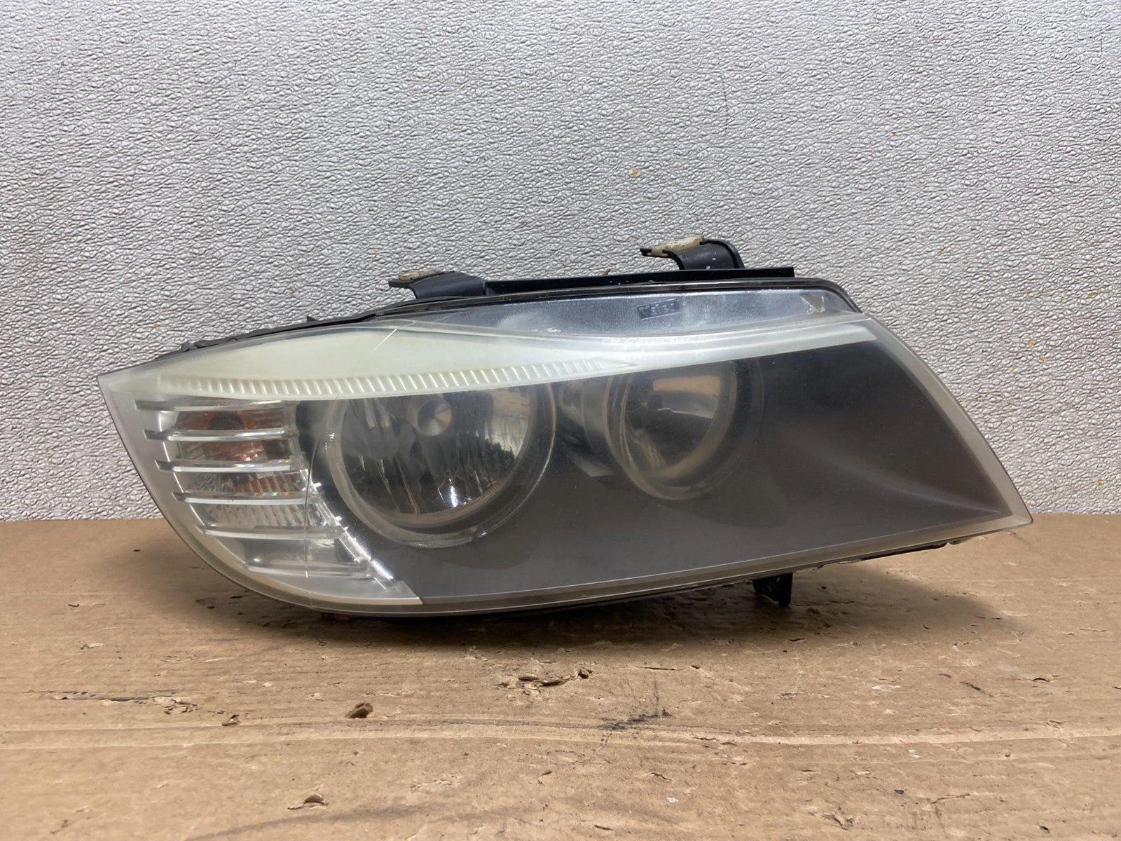 2009-2011 BMW 3 Series 328i 4/D Sedan Headlight Halogen Right Passenger AB48740
