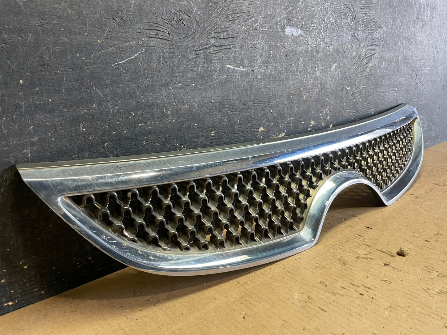 2007 to 2011 Hyundai Veracruz Chrome Grille Grill OEM AA5940 DG1
