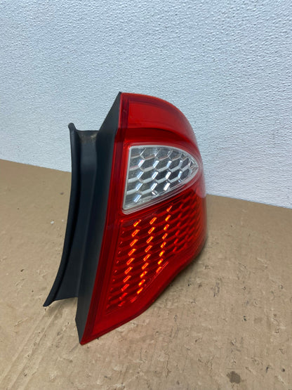 2010 2011 2012 Ford Fusion Right Passenger Side Tail Light Oem AB6928 LK2