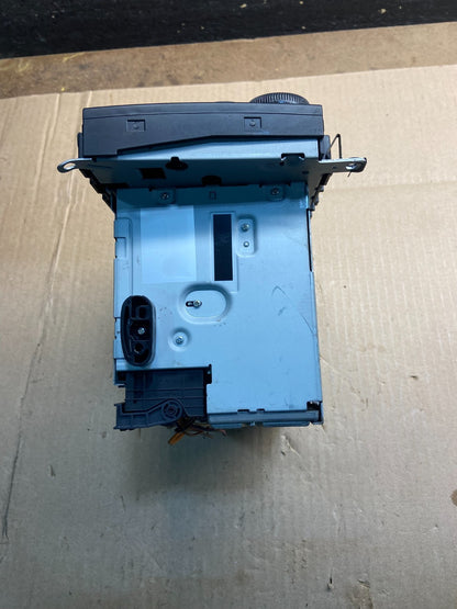 2005-2009 Mercedes CLK320 CLK350 W209 Command CD Player Unit Radio Navi Y7569 DG3