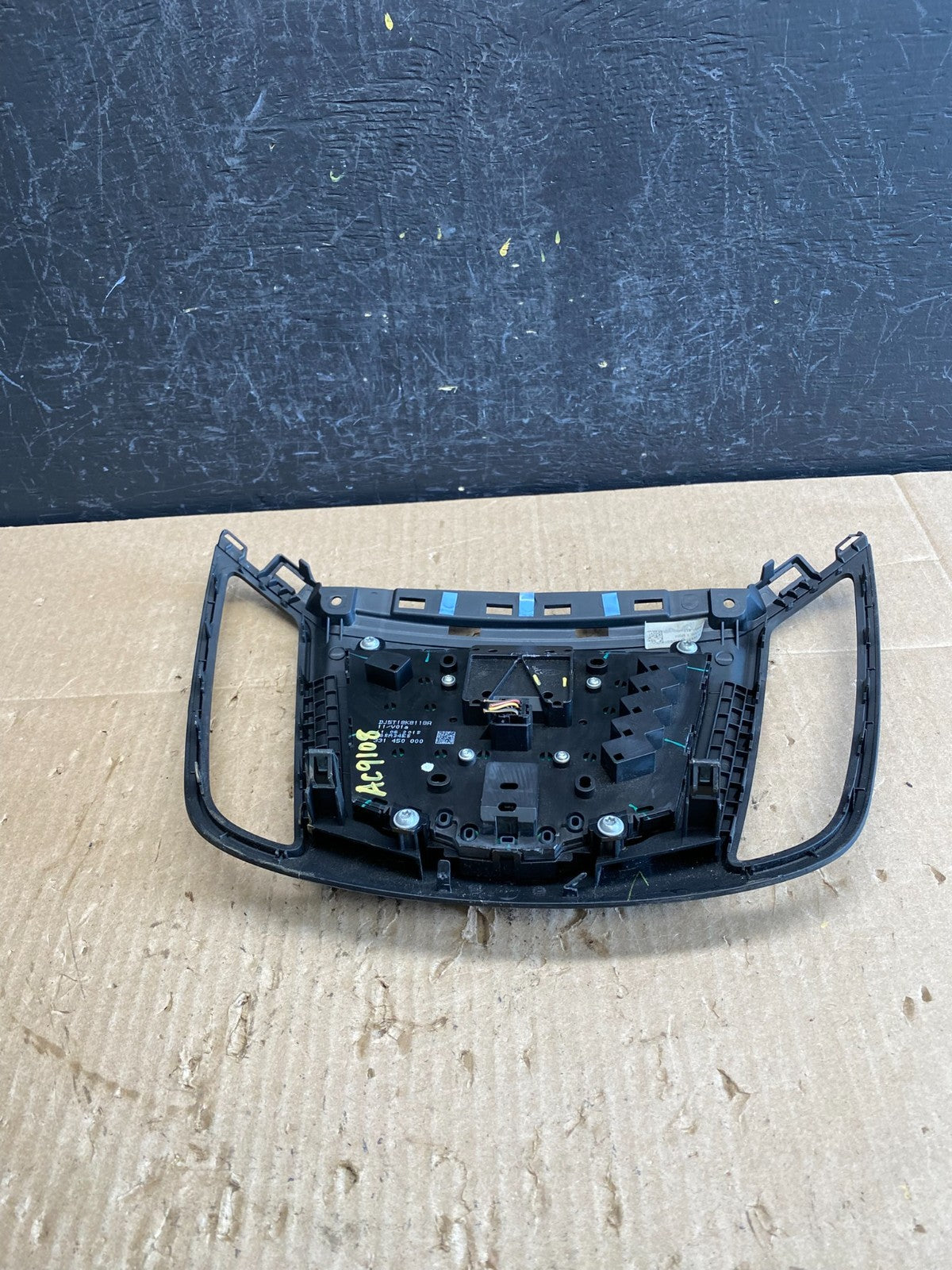 2013 2014 2015 2016 Ford Escape Dash Radio Control Panel Bezel ac9108 DG3