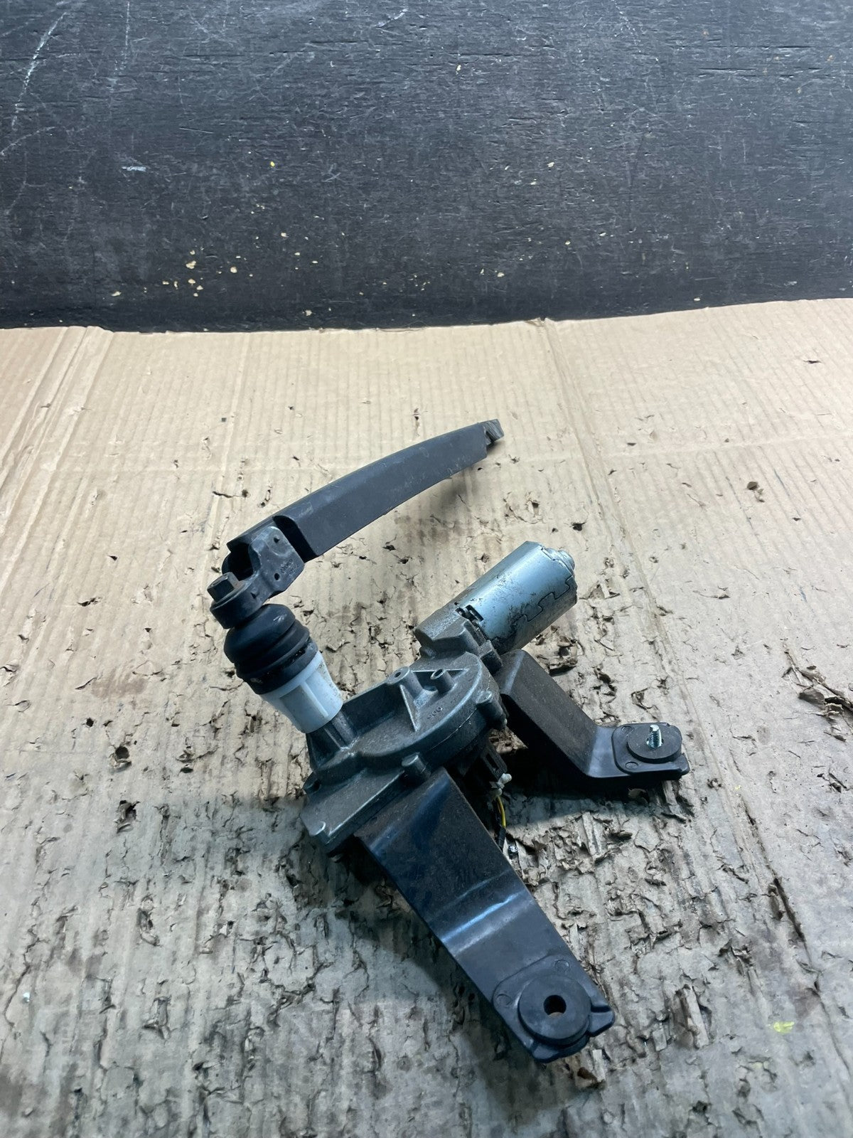 2006-2014 Kia Sedona Entourage Rear Glass Windshield Wiper Motor Y0002 DG2