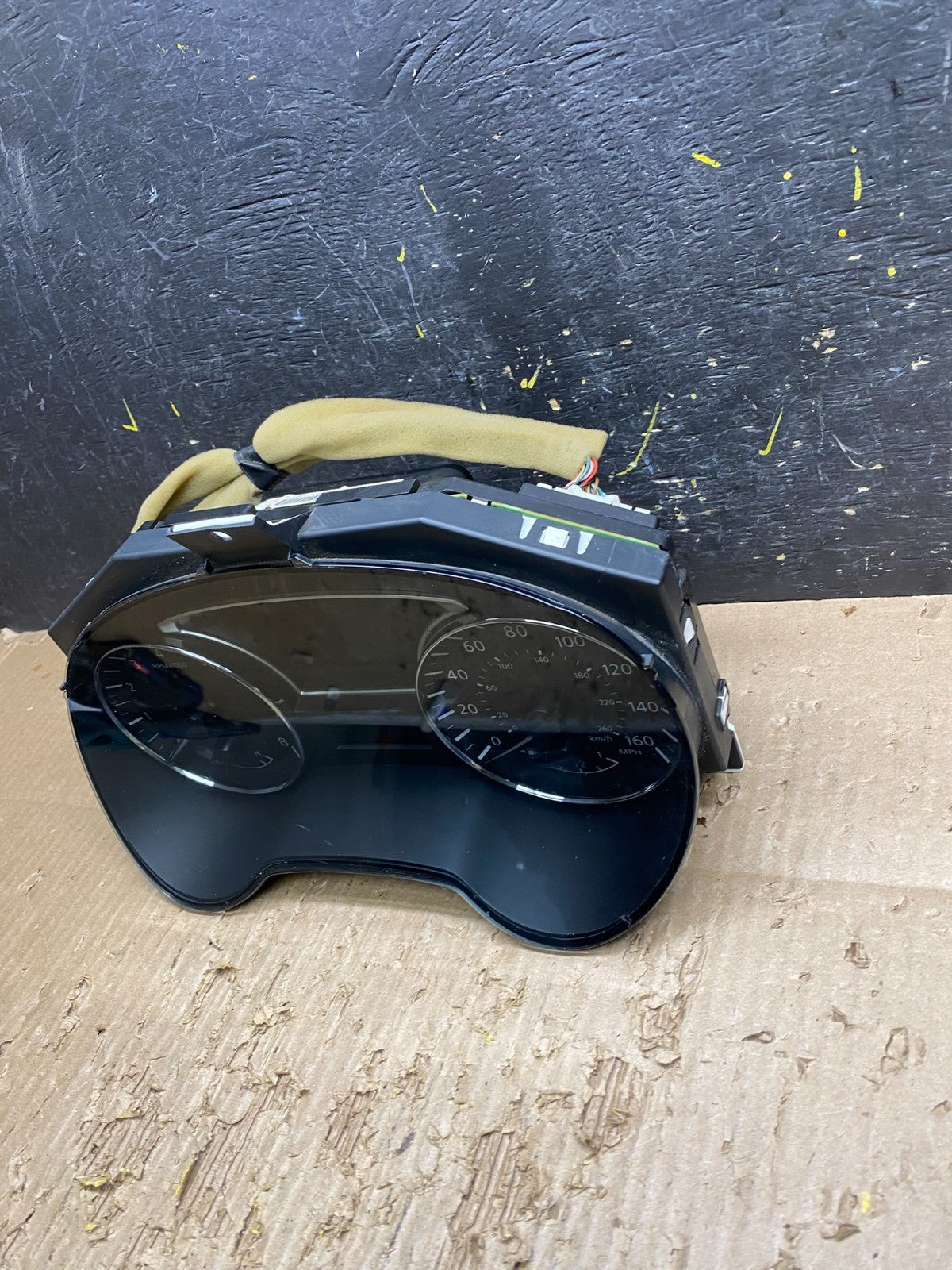 2013 Nissan Pathfinder Speedometer Cluster Gauge OEM V7505 DG3