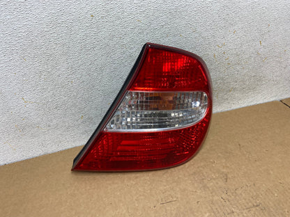 2002 2003 2004 Toyota Camry Tail Light Right Passenger Rh Side AI3360 LK2