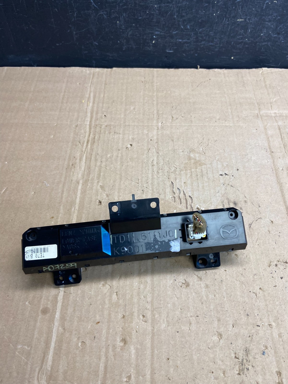 2008 to 2015 Mazda CX-9 Clock Information Display Screen TD11611J0 ad7259 DG4