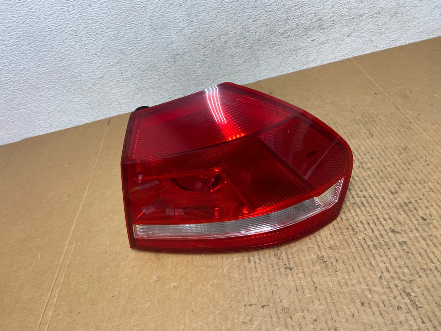 2012 to 2015 Volkswagen Passat Right Passenger Rh Side Tail light DEPO AE0195 LK0
