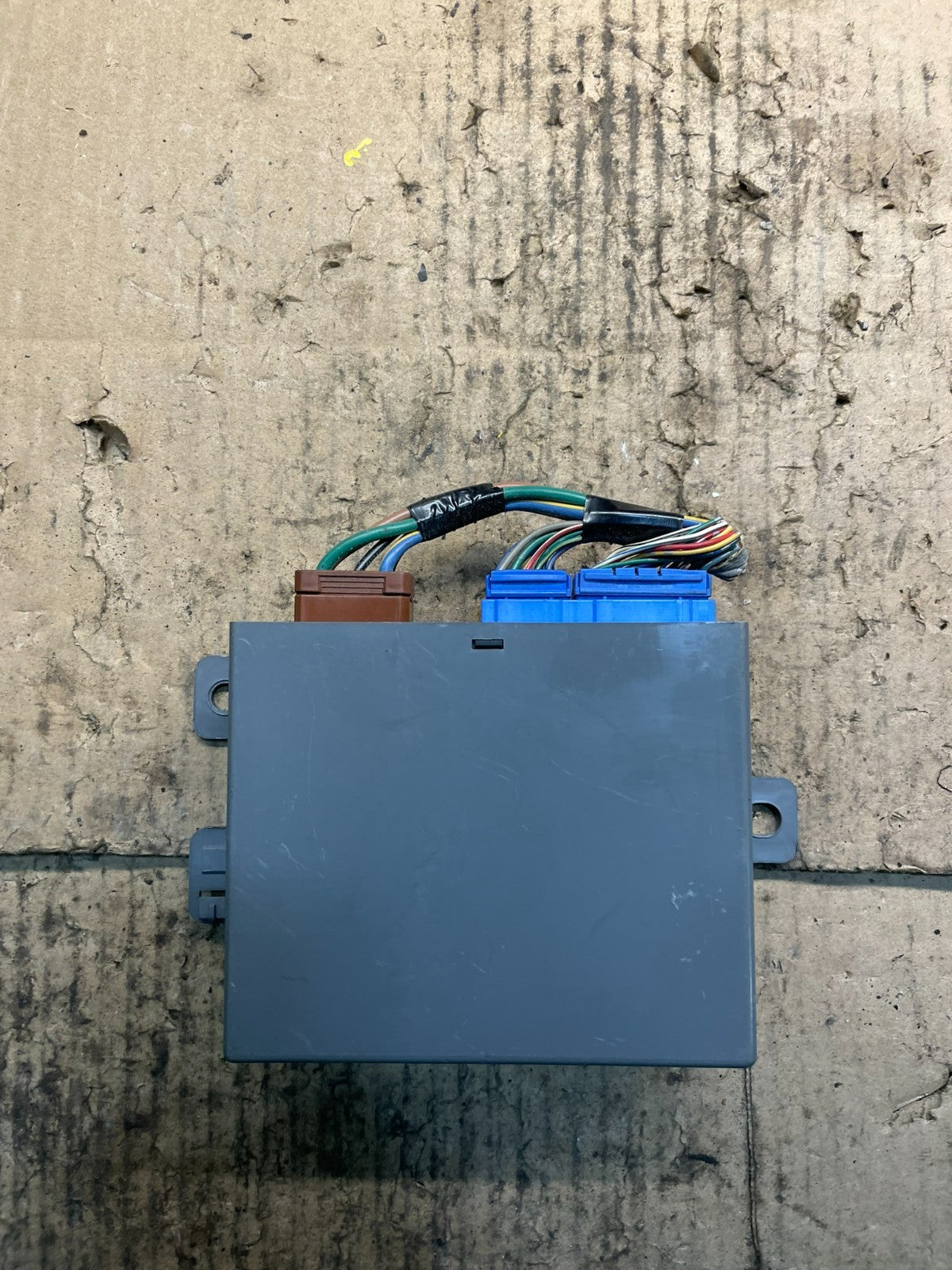 2005 - 2007 Honda Odyssey Rear Left Driver Sliding Door Module V9175 DG0