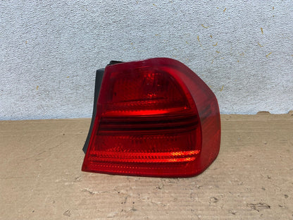 2006 2007 2008 Bmw 328i 3 Series Right Passenger Side Tail Light AH9060 LK0