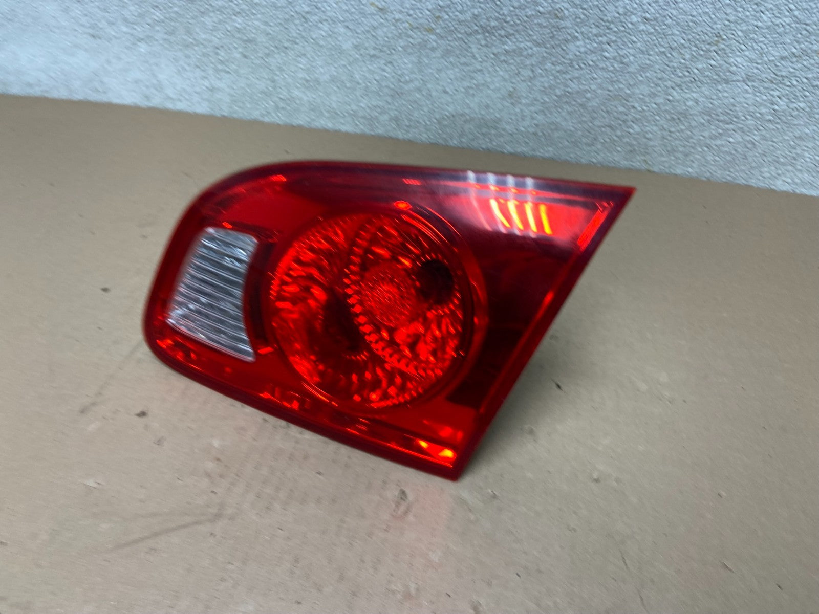 2007 2008 2009 Hyundai Santa Fe Right Passenger Tail Light Inner Oem AB5015 LK1