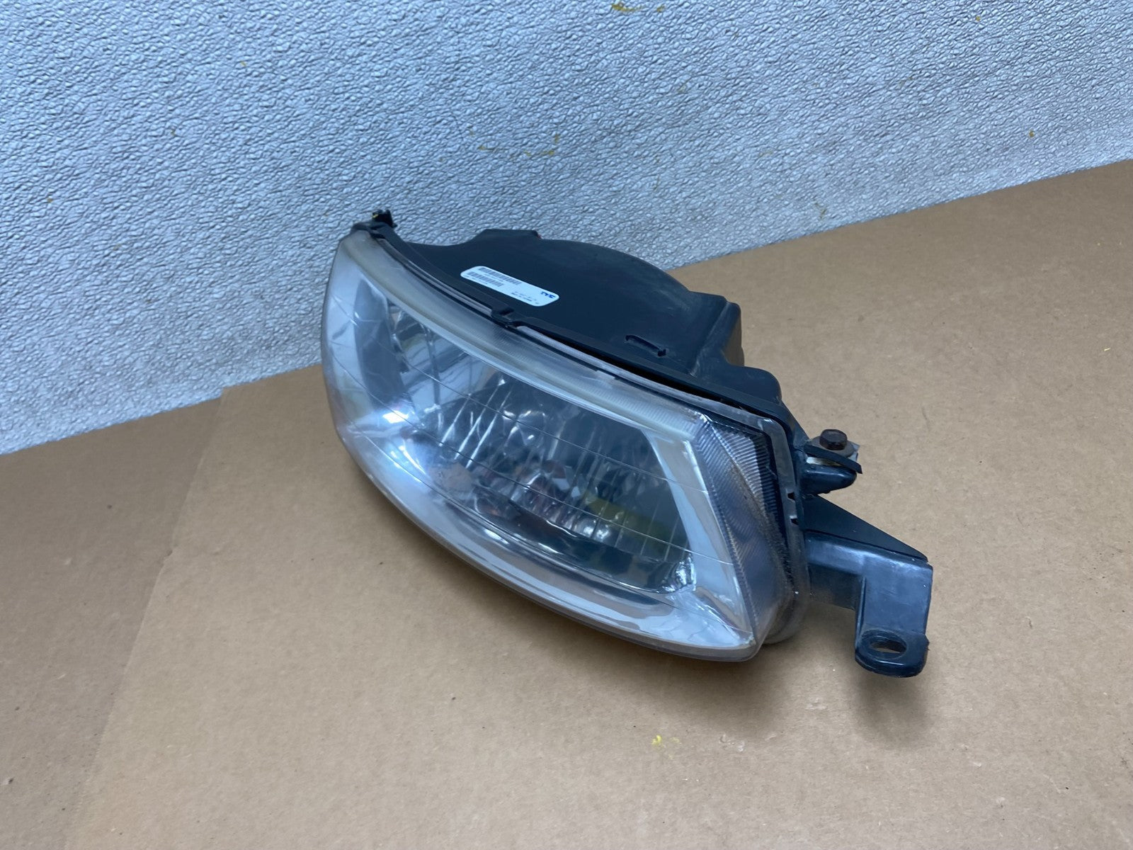 1999-2001 Toyota Solara Right Passenger RH Halogen Headlight TYC Z6563 DW1