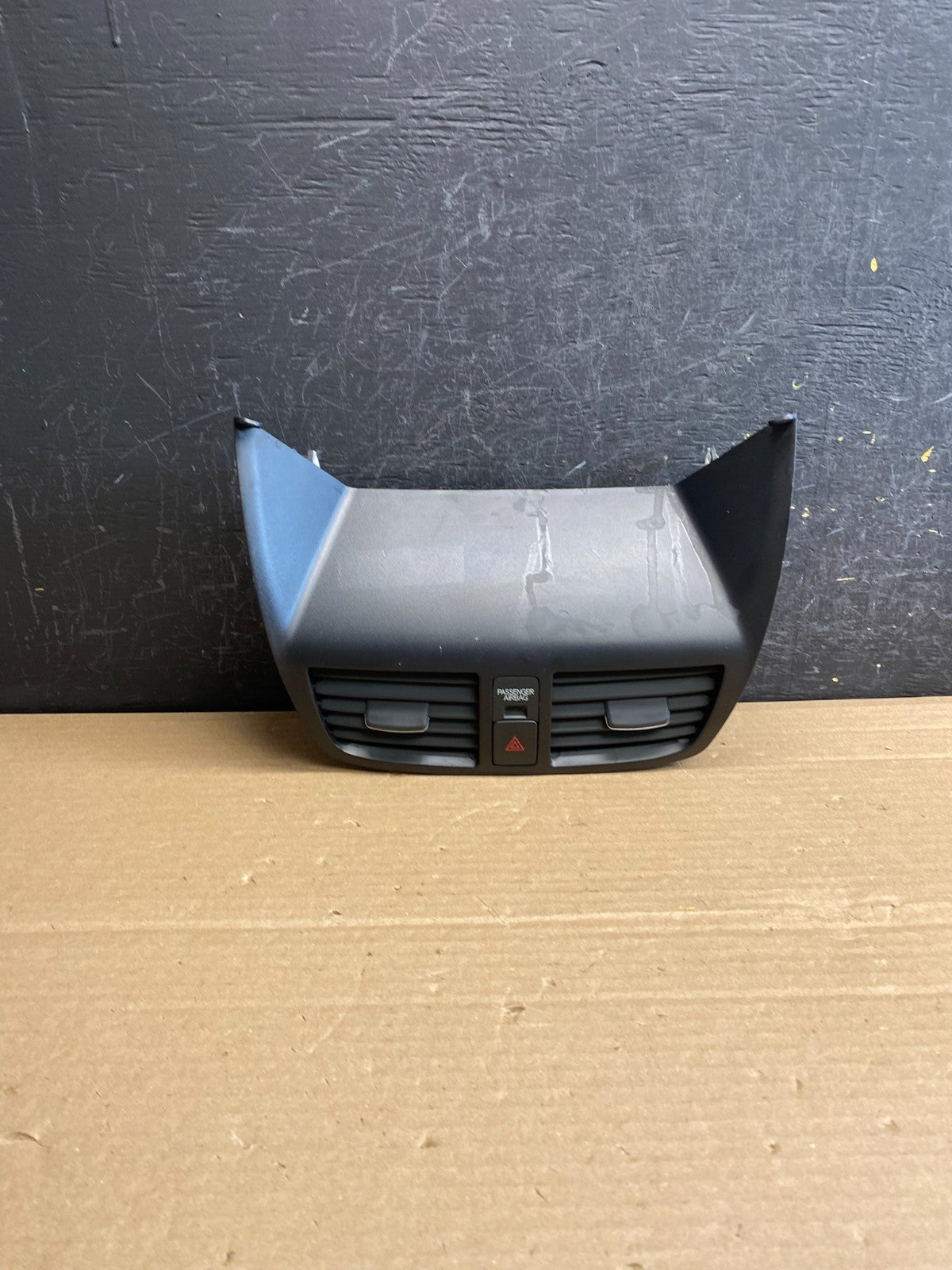 2007 - 2013 Acura MDX Front Dash Tray Center Console Air Vents Hazard AG0061 DG0