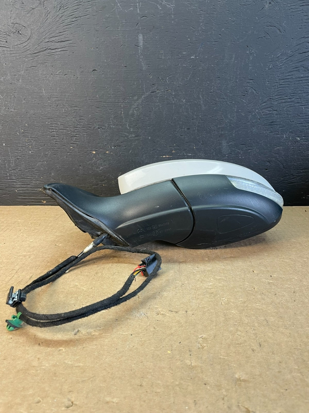 2009 to 2018 Volkswagen Tiguan Left Driver LH View Door Mirror AD0352 DW3