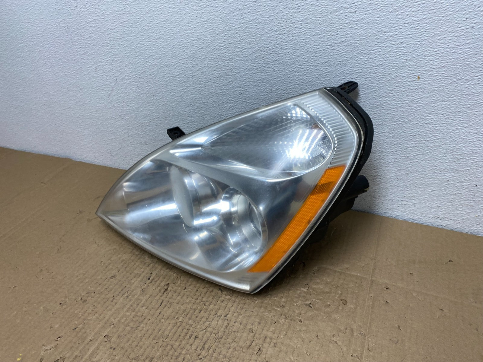 2008-2012 Kia Sedona Left Driver Lh Side Headlight Halogen Oem AC3947 DW1