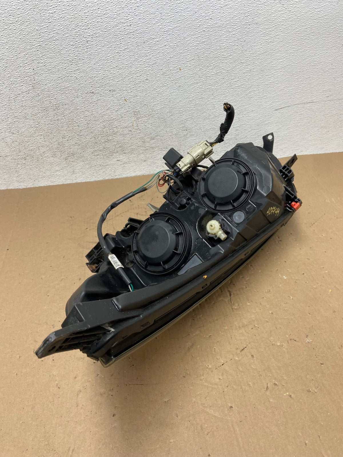 2013 - 2015 Chevrolet Malibu Right Passenger Halogen Headlight AD7744 DW5