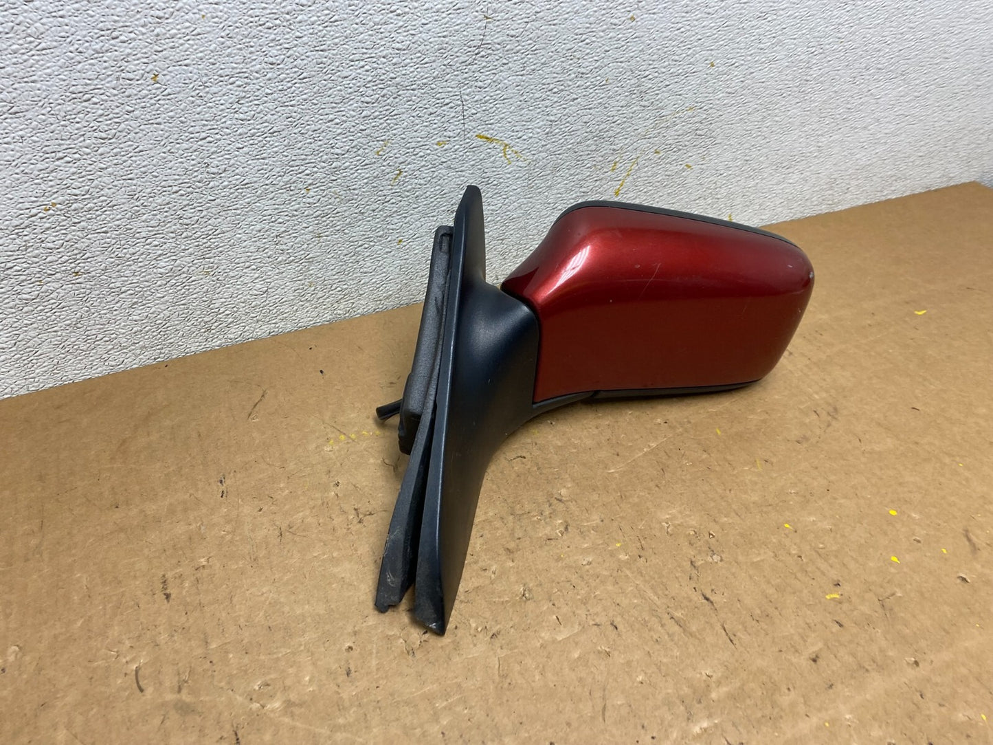2000 to 2004 Volvo S40 Left Driver LH Side View Door Mirror N62732