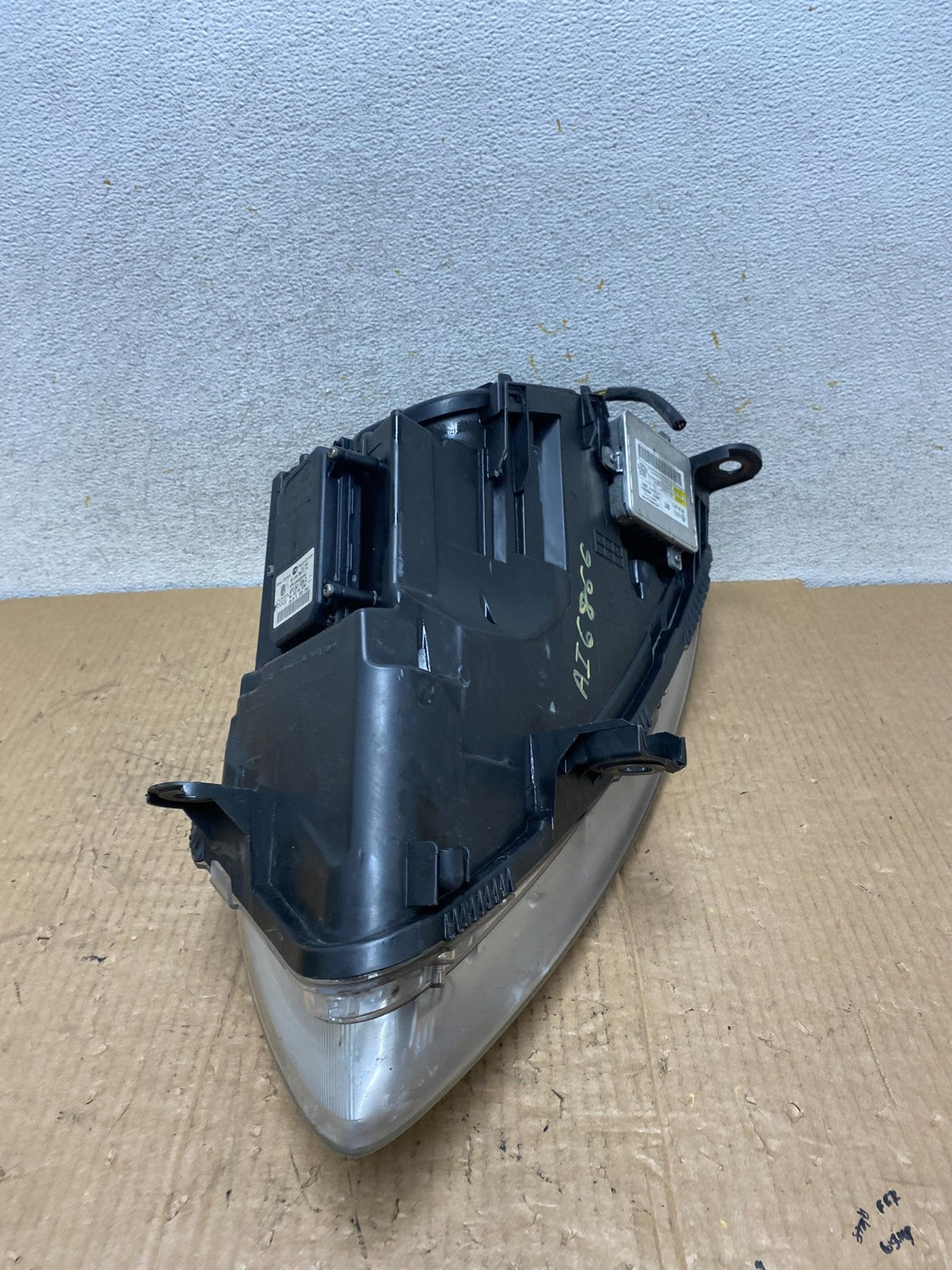 2009-2011 Audi A6 Right Passenger RH Side Headlight Xenon HID AI6866 DW7