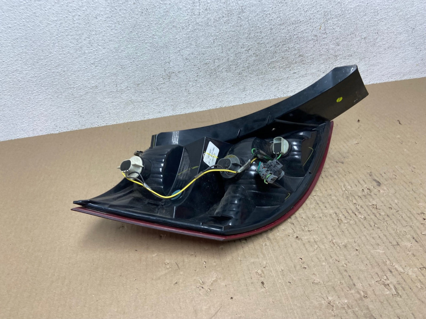 2003-2007 Saturn Ion Passenger Right RH Side Tail Light Tail Light AE7052 LK5