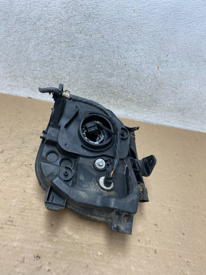 2003 to 2006 Honda Element Right Passenger Rh Side Headlight AI0960 DW9
