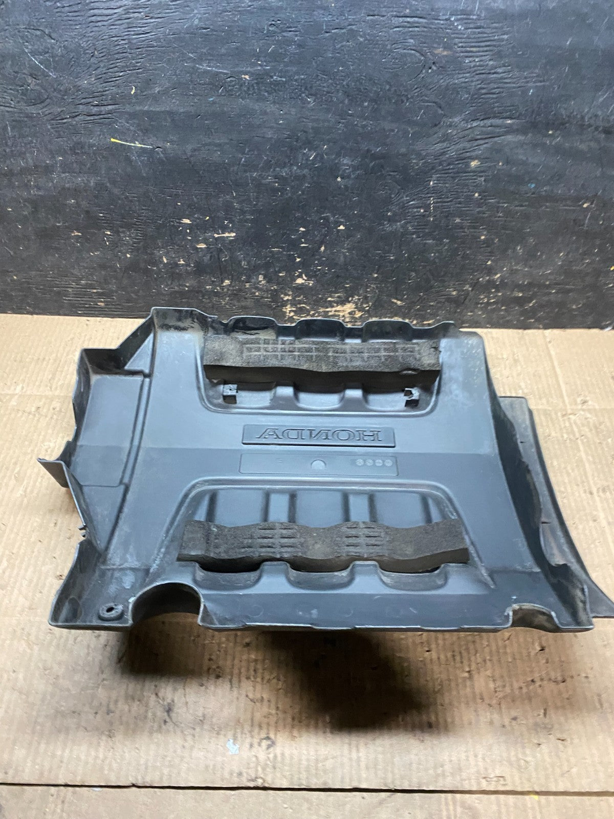 2005 to 2007 Honda Odyssey Black Engine Cover T9552 DG5