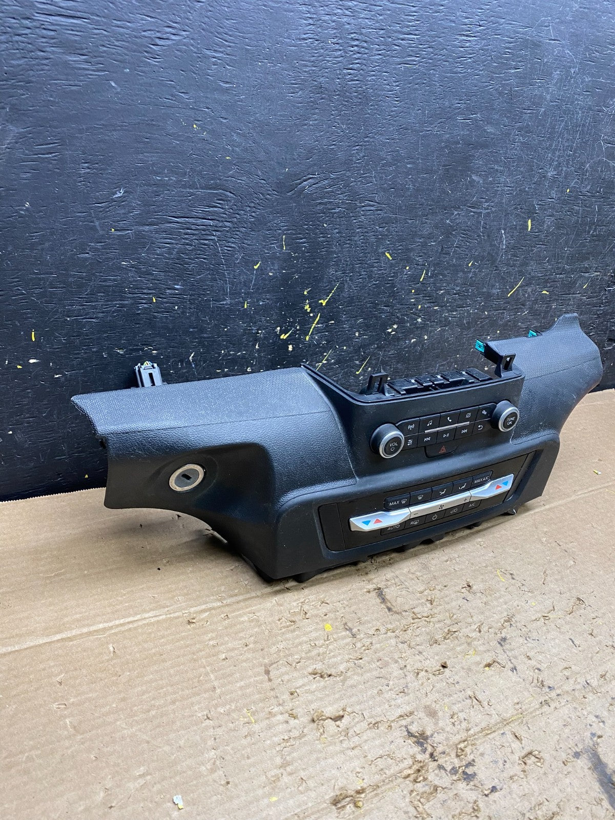 2020 to 2023 Ford Explorer Radio Climate Control Panel Trim Oem X1354 DG2