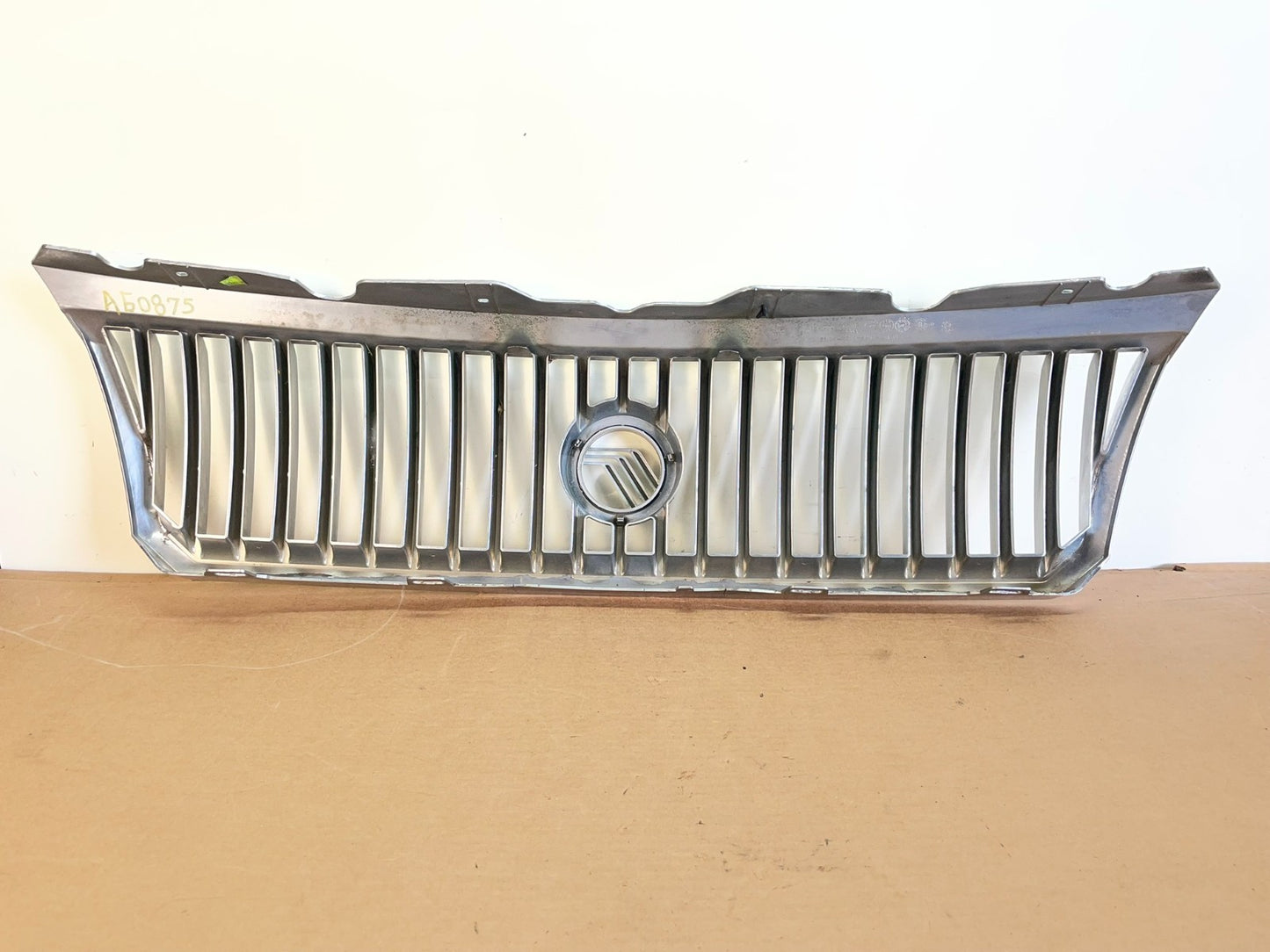 2002 to 2005 Mercury Mountaineer Front Upper Grill Grille ag0875 DG3