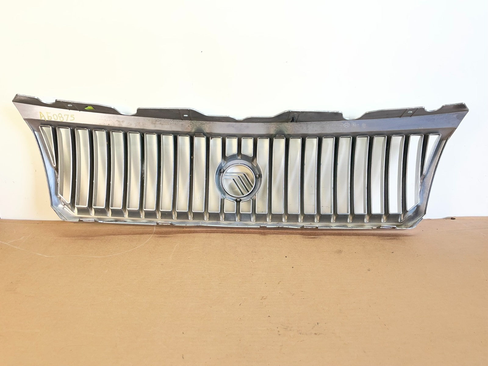2002 to 2005 Mercury Mountaineer Front Upper Grill Grille ag0875 DG3