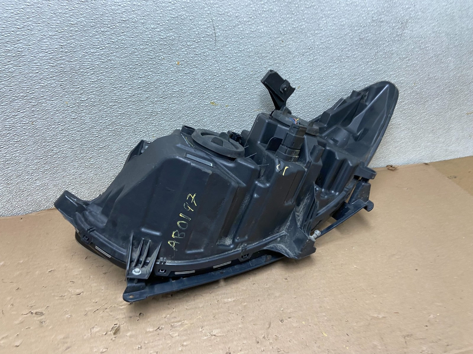 2013 to 2016 Ford Fusion Right Passenger Rh Side Headlight AB0197 DW7