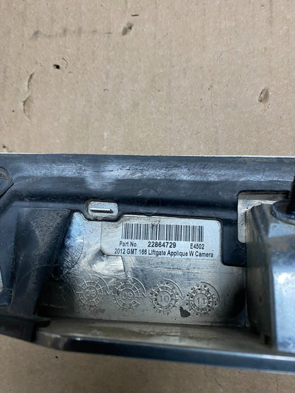 2010-2015 Cadillac SRX Rear Liftgate Tailgate Finish Molding W/ Camera U7564 DG10