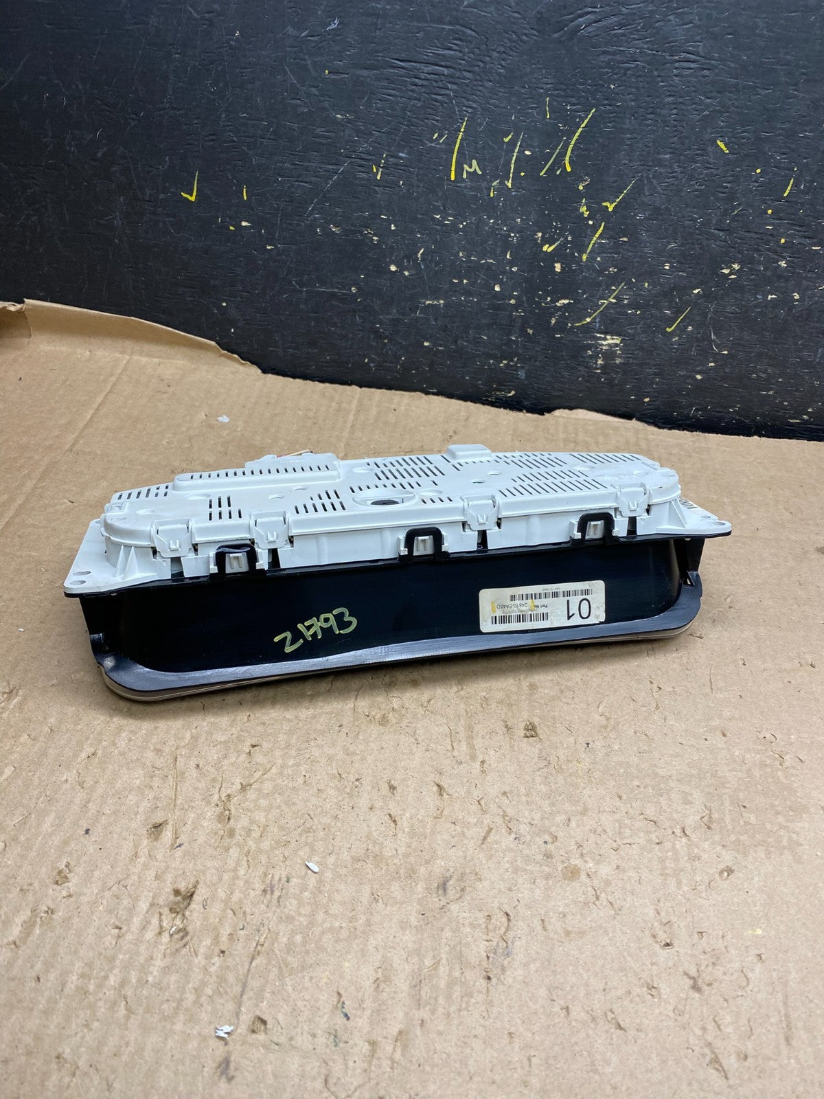2005 Nissan Pathfinder Speedometer Cluster Gauge Z1793 DG5