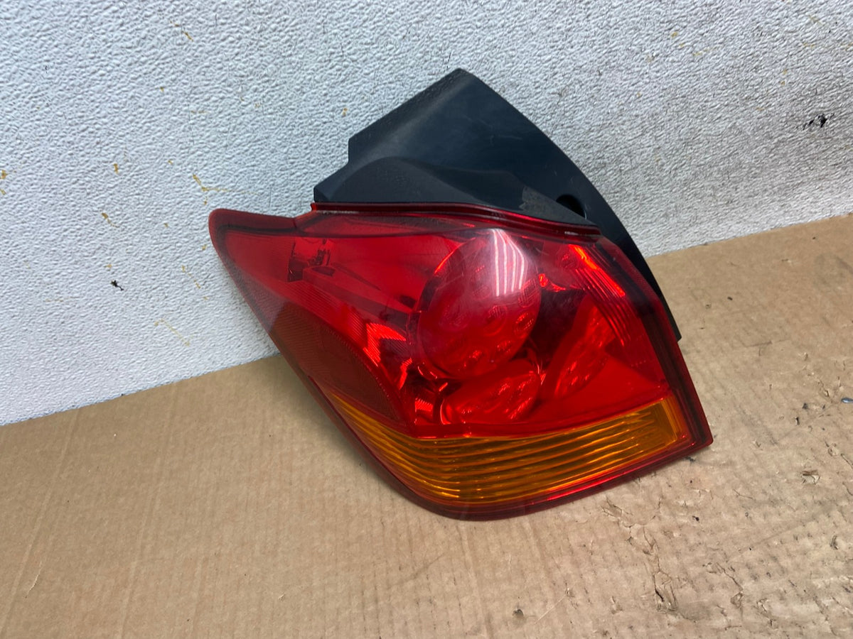 2011 to 2019 Mitsubishi Outlander Sport Left LH Side Tail Light AI5419 LK0
