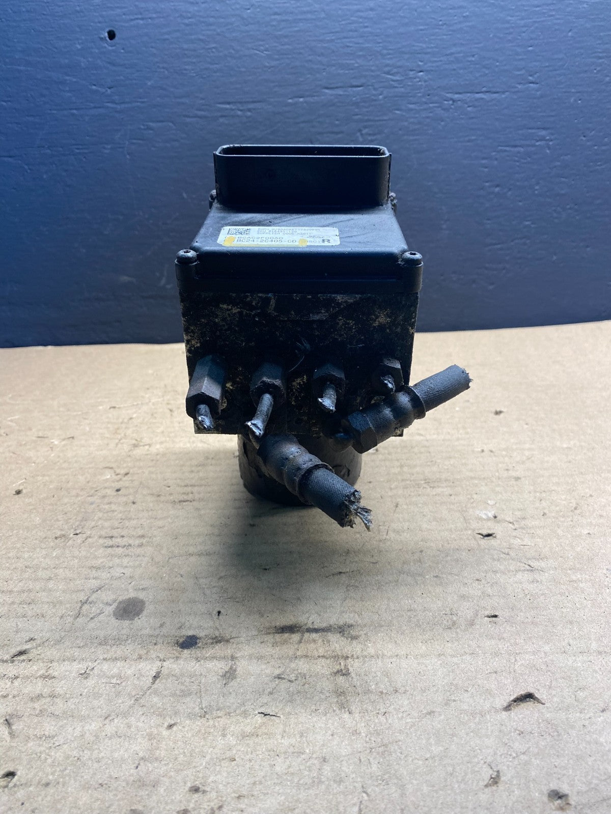 2011 - 2014 Ford E250 E350 Van  ABS Anti Lock Brake Pump Module Oem AB7212 DG1