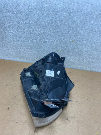 2005 to 2006 Kia Sportage Left Driver LH Halogen Headlight OEM X5083 DW7
