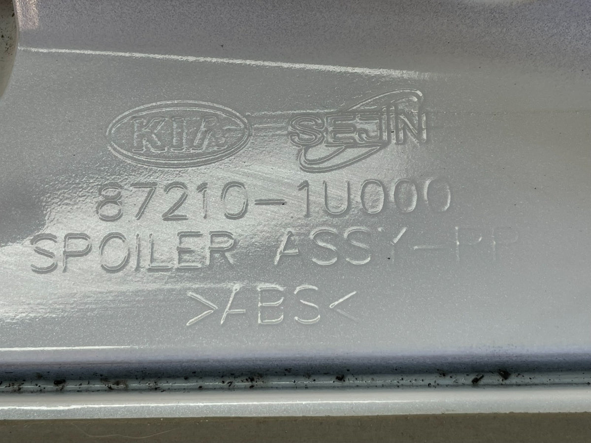 2011 to 2015 Kia Sorento Rear Spoiler Wing Brake Light AH0488 DG5