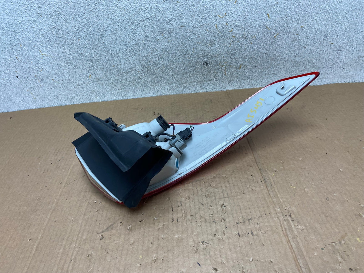 2013 to 2016 Ford Escape Right Passenger RH Side Tail Light AI5451 LK4