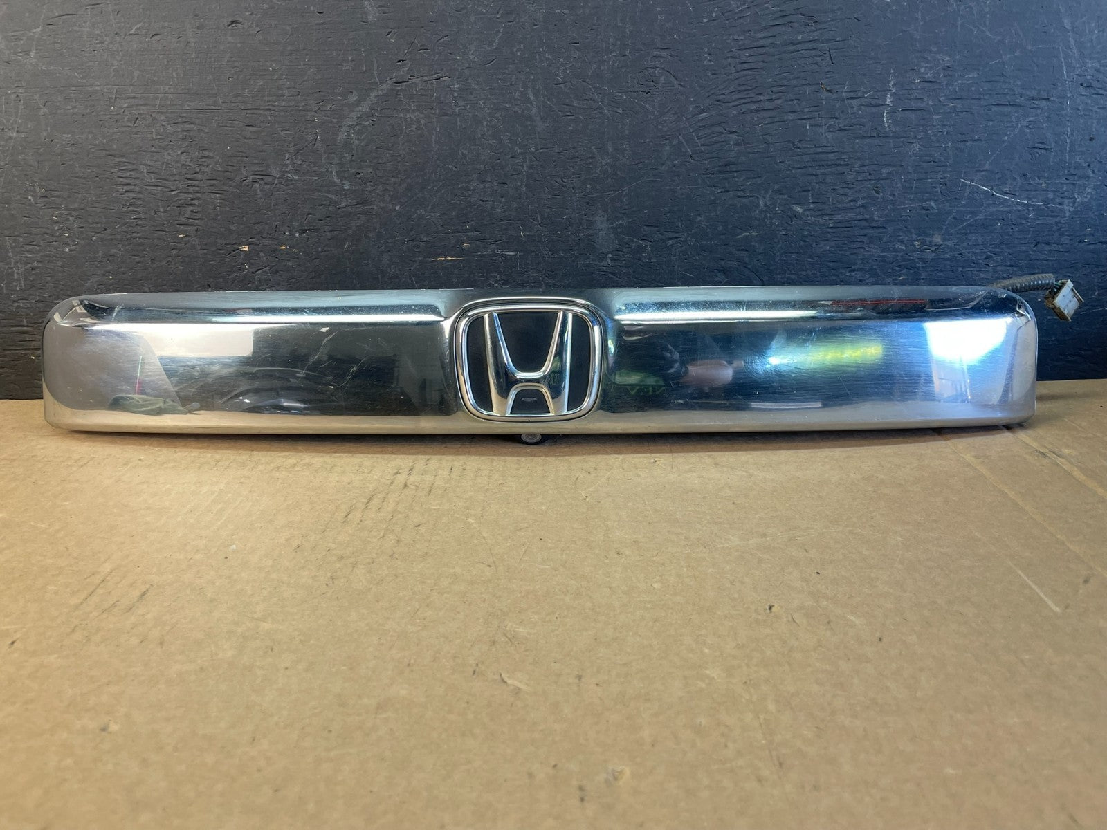 2009-2015 Honda Pilot Tailgate Trunk Handle Bezel Molding Camera AC1916 DG0
