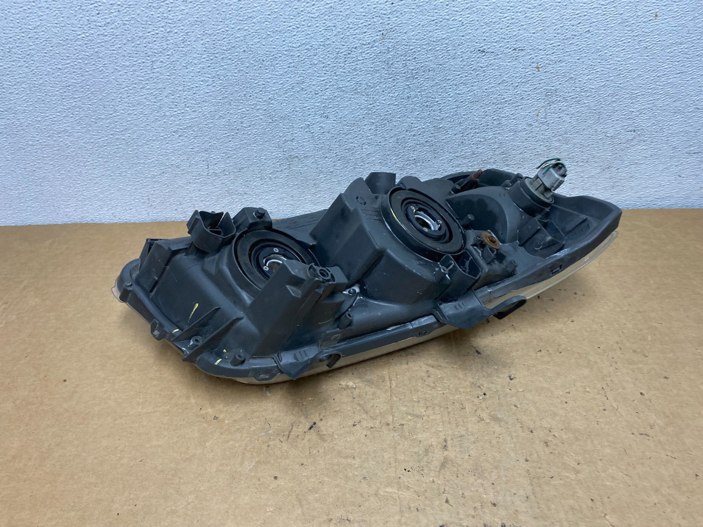 2001 2002 2003 Toyota Highlander Headlight Left Driver LH Side AD5219 DW5