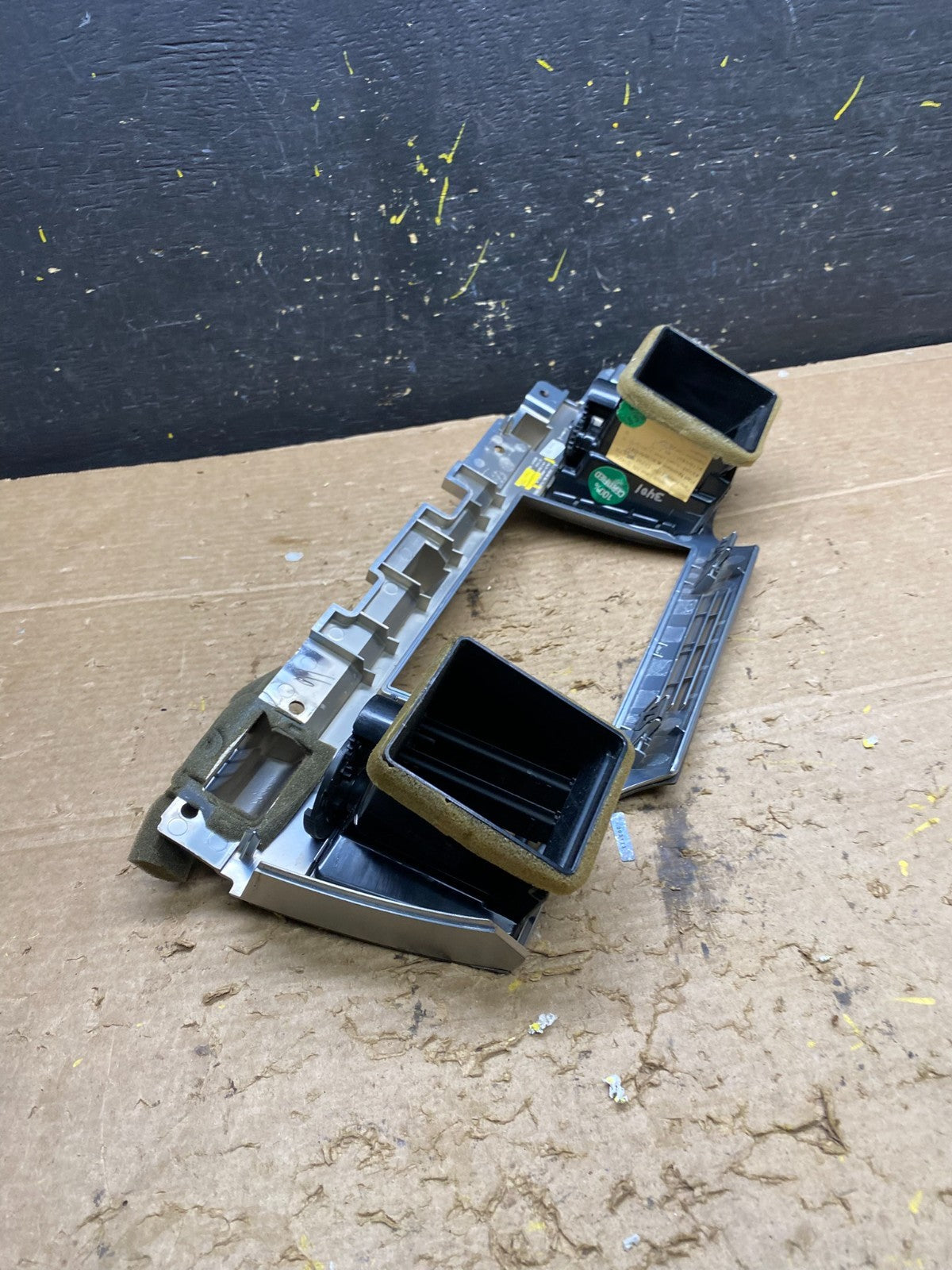 2009 2010 2011 2012 Lincoln MKS Center Radio Bezel Trim Silver OEM X1197 DG4