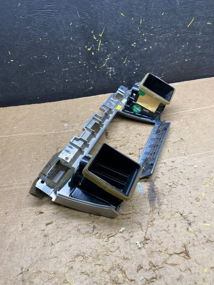 2009 2010 2011 2012 Lincoln MKS Center Radio Bezel Trim Silver OEM X1197 DG4
