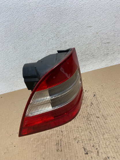 1998 1999 2000 2001 Mercedes ML320 ML-Class Left Driver LH Tail Light AF7030 LK2