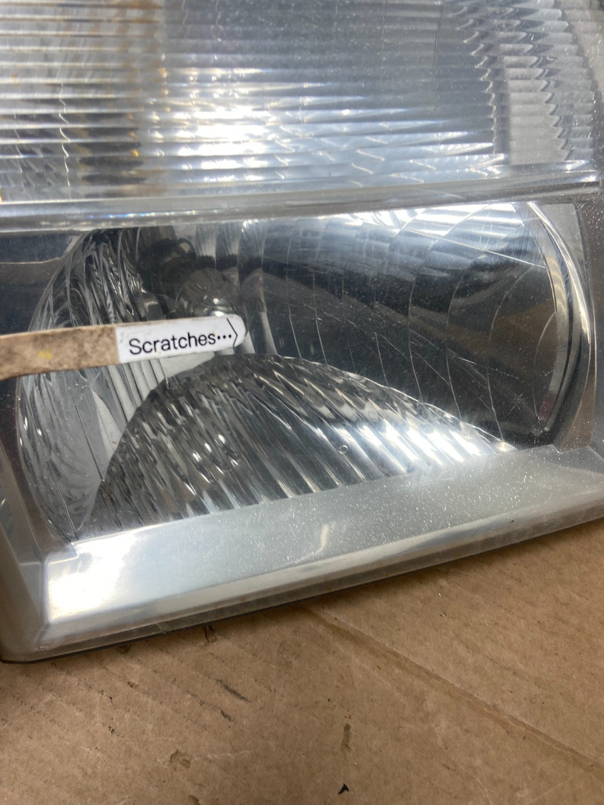 2006-2010 Mercury Mountaineer Right Passenger Side Halogen Headlight AB5176 DW3