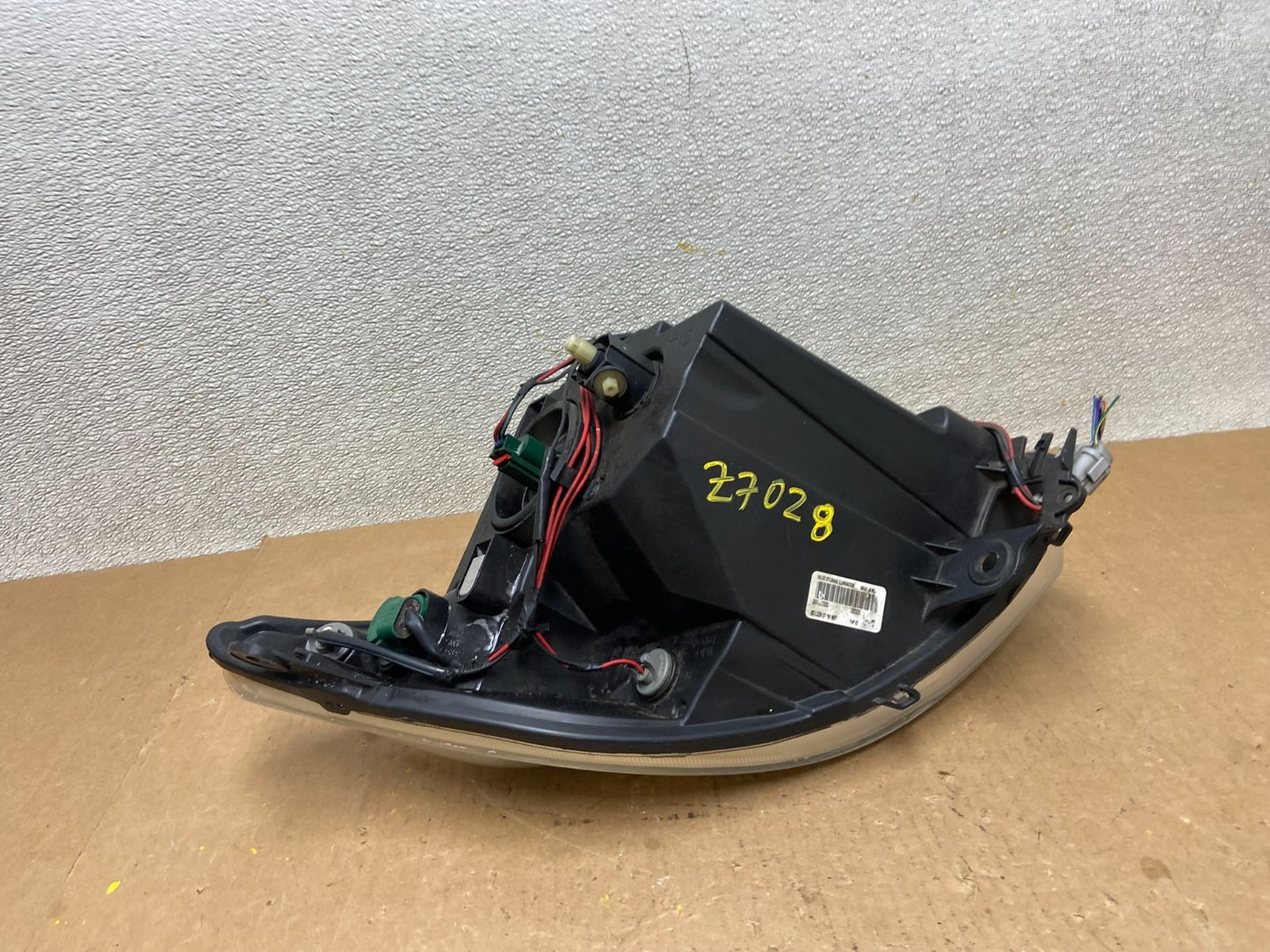 2007-2009 Nissan Sentra Halogen Right Passenger RH Side Headlight Z7028 DW5