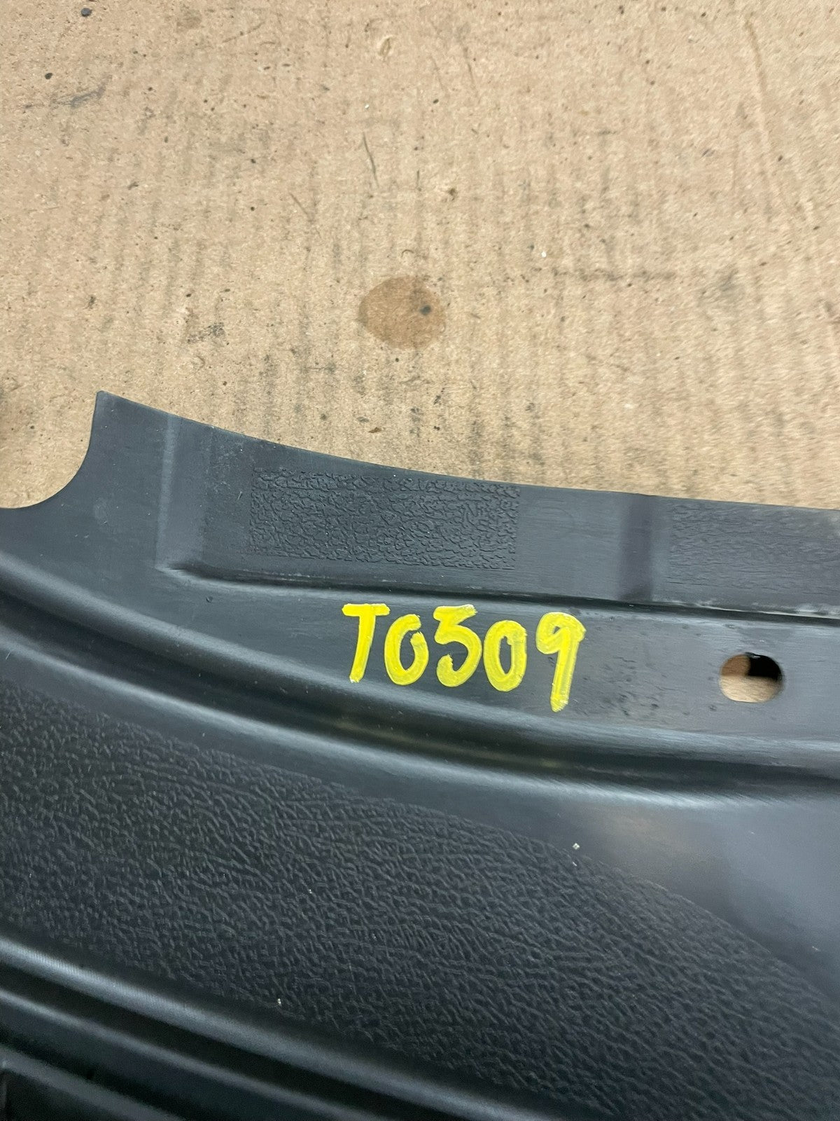 2009-2012 Hyundai Elantra Touring Wagon Front Upper Grill Grille T0509 DG7